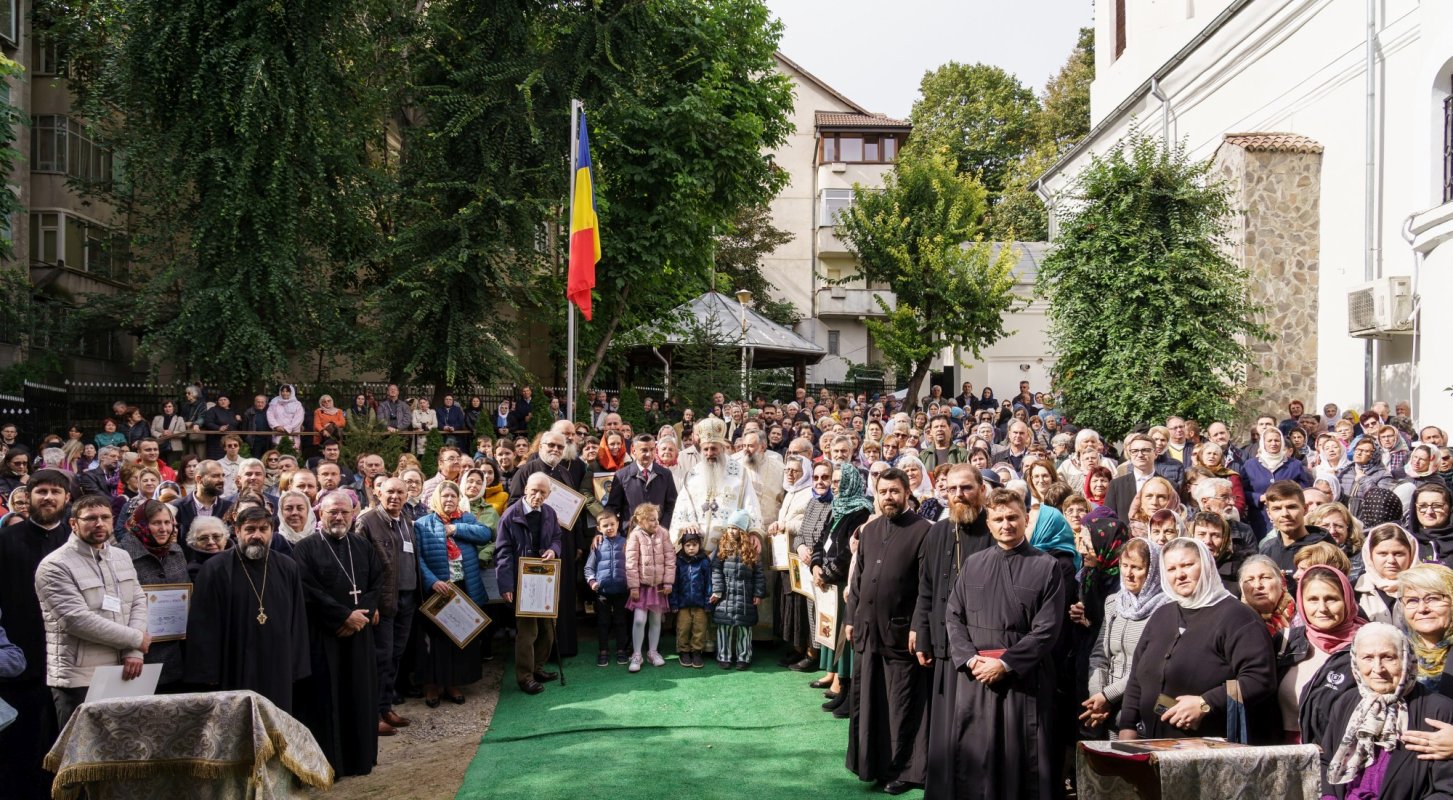 Resfințirea Bisericii „Sfântul Mare Mucenic Pantelimon” din Iași 342740