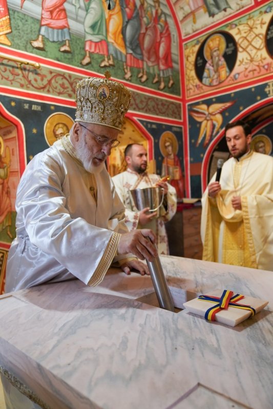 Sărbătoare istorică în Parohia Zgripcești din județul Argeș 342751