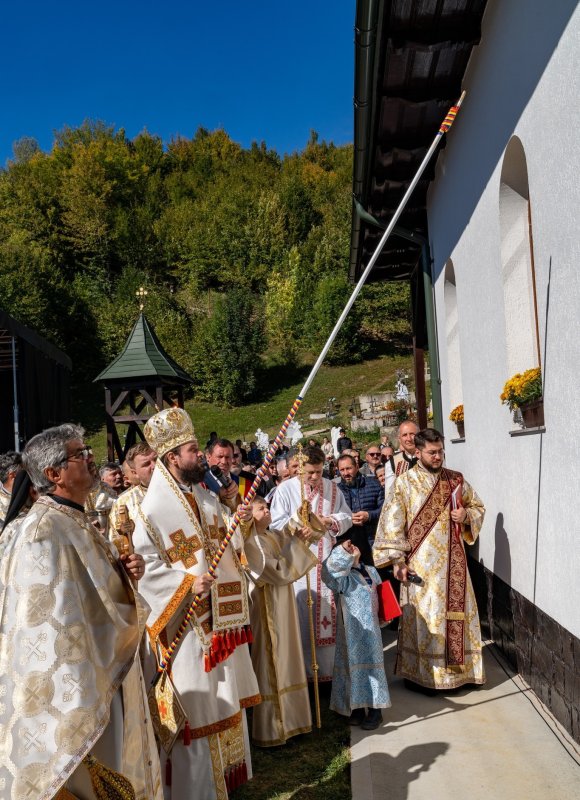 Sfințirea bisericii din Camenca, Bacău 342872