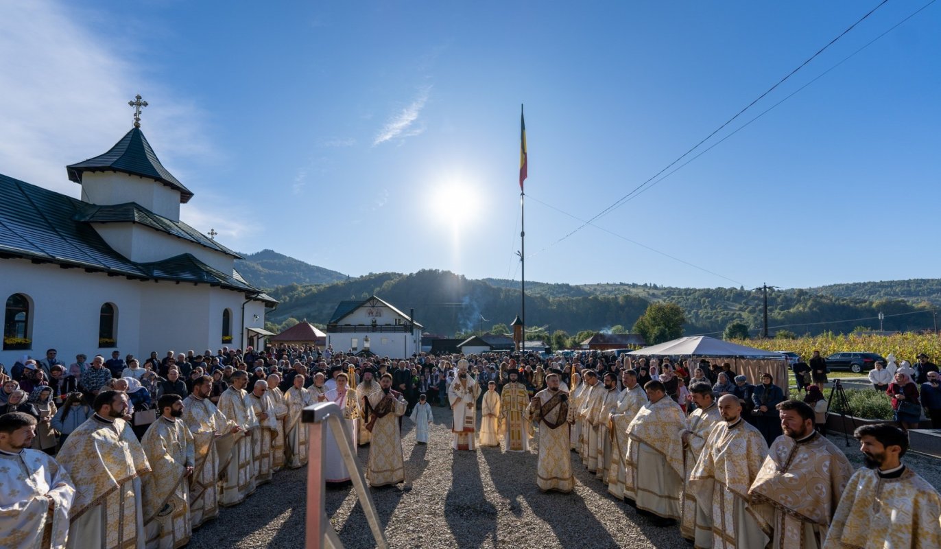 Sfințirea bisericii din Camenca, Bacău 342873