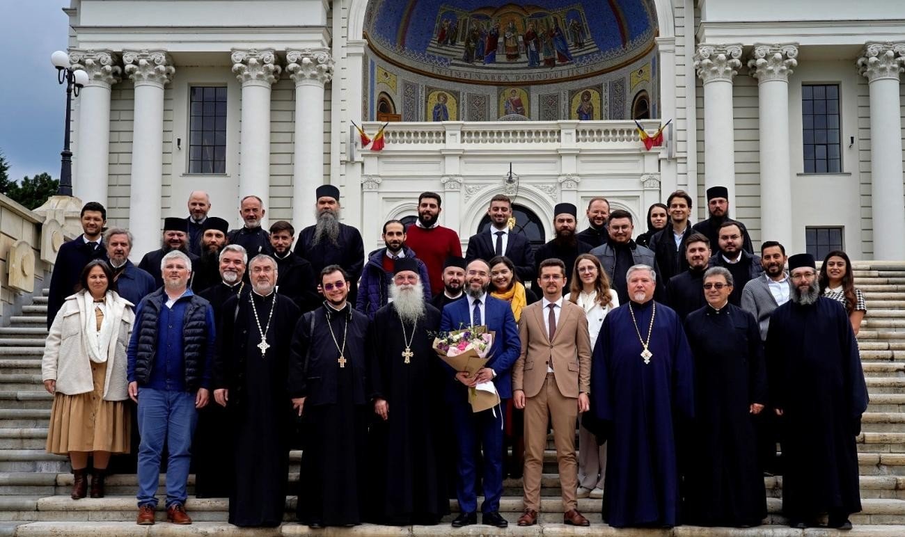 Noi doctori în teologie la Iași 343056