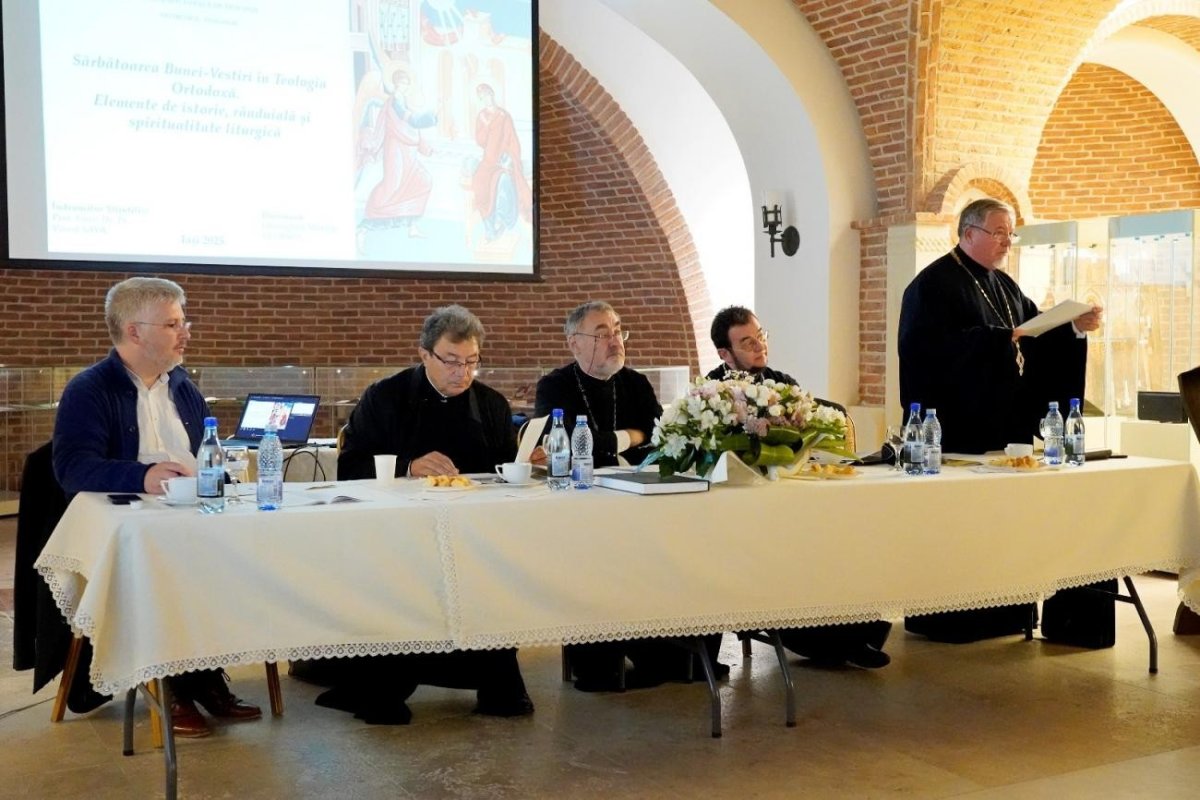 Noi doctori în teologie la Iași 343057