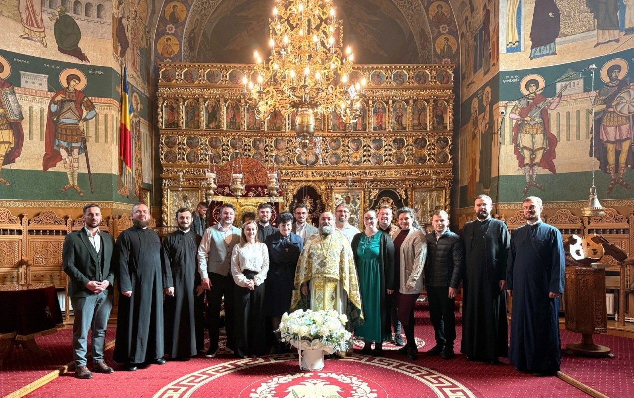 Un nou album de muzică religioasă, lansat la Schitul Vovidenia al Mănăstirii Neamț 343058