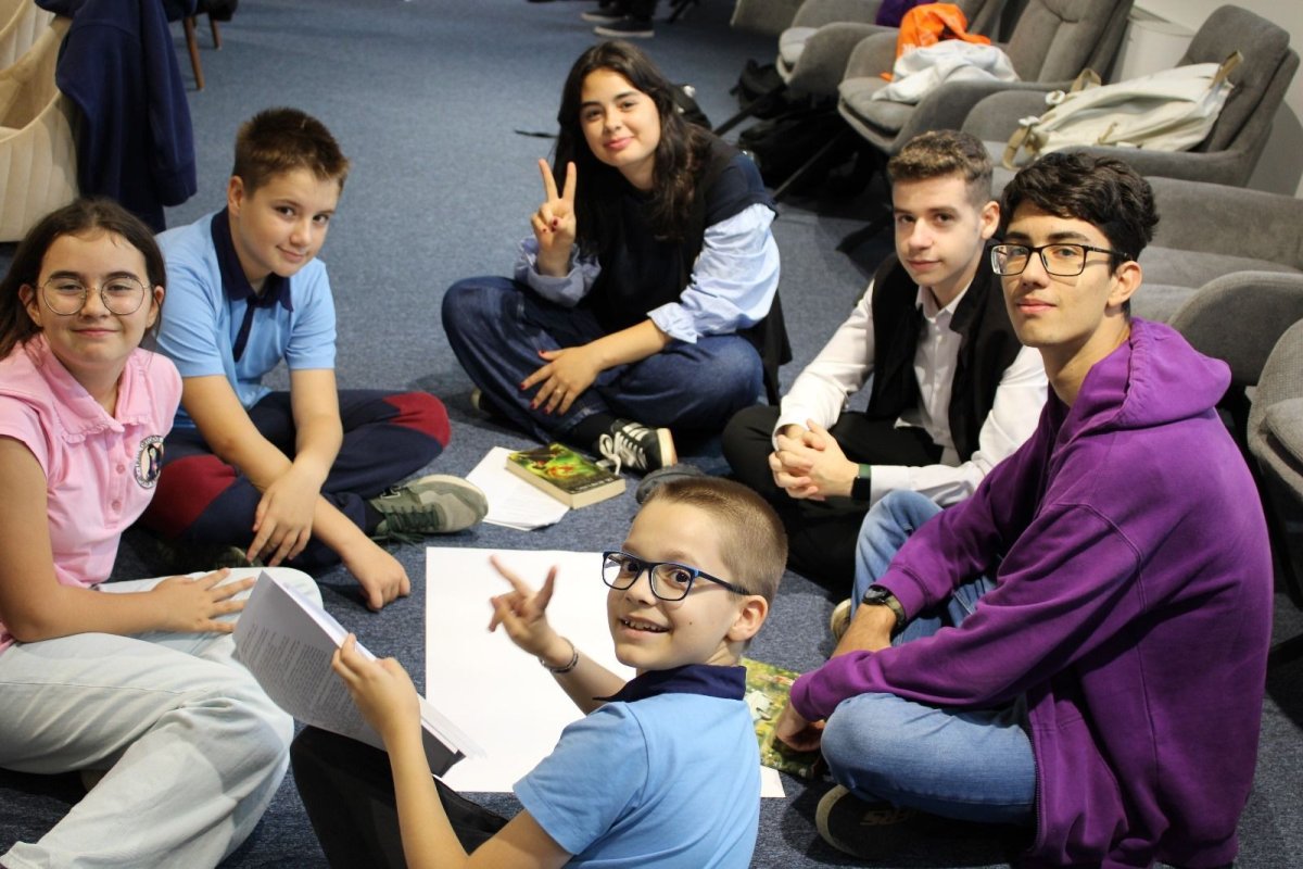 Ziua limbilor europene celebrată la Liceul Ortodox din Oradea 343047