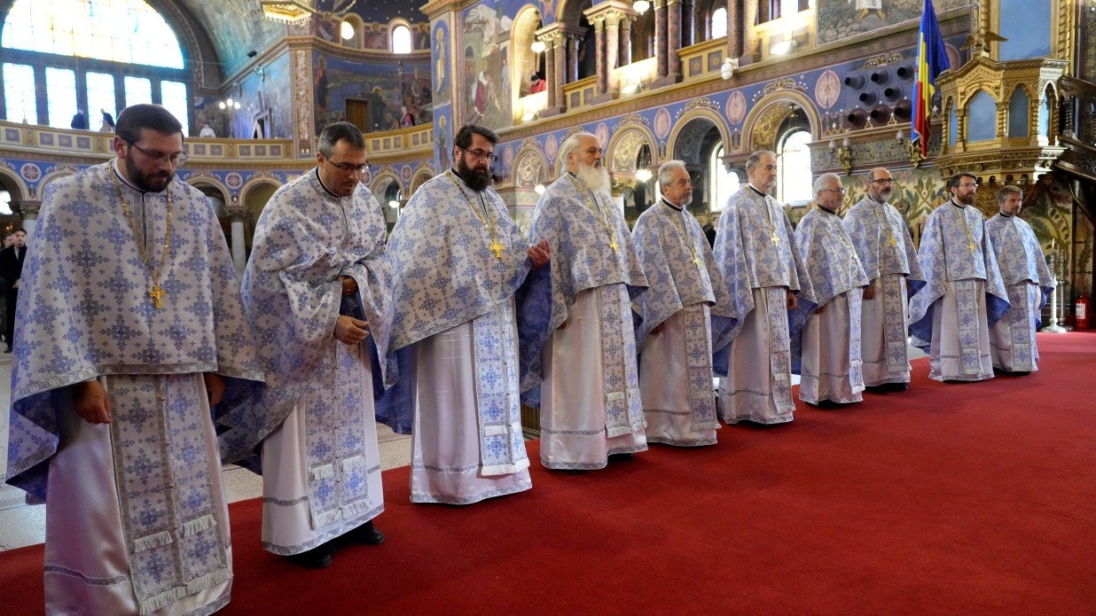 Binecuvântare arhierească pentru studenţii teologi de la Sibiu 343132