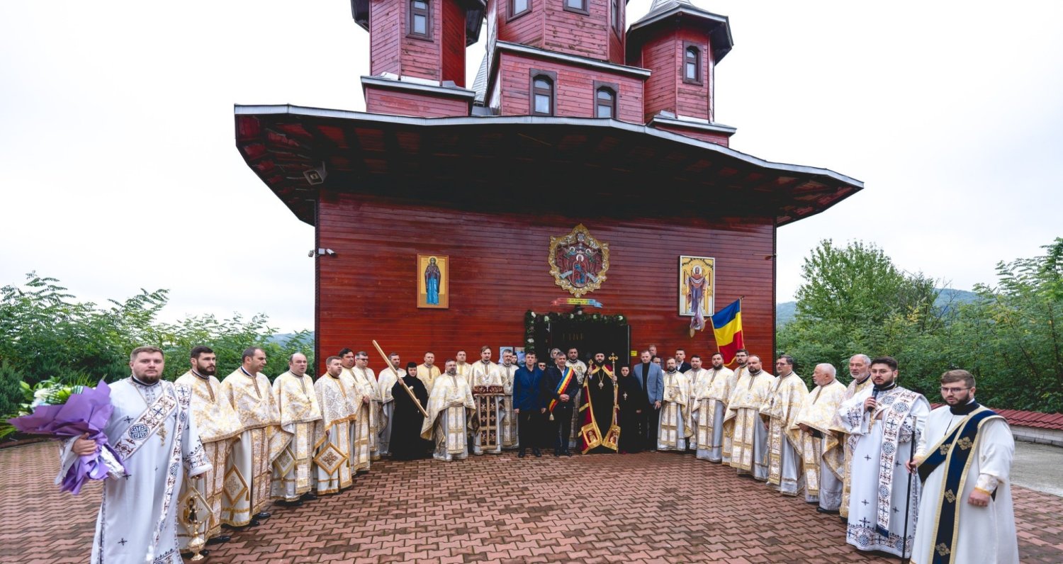 Hramul metocului chiriarhal de la Valea Budului 343148