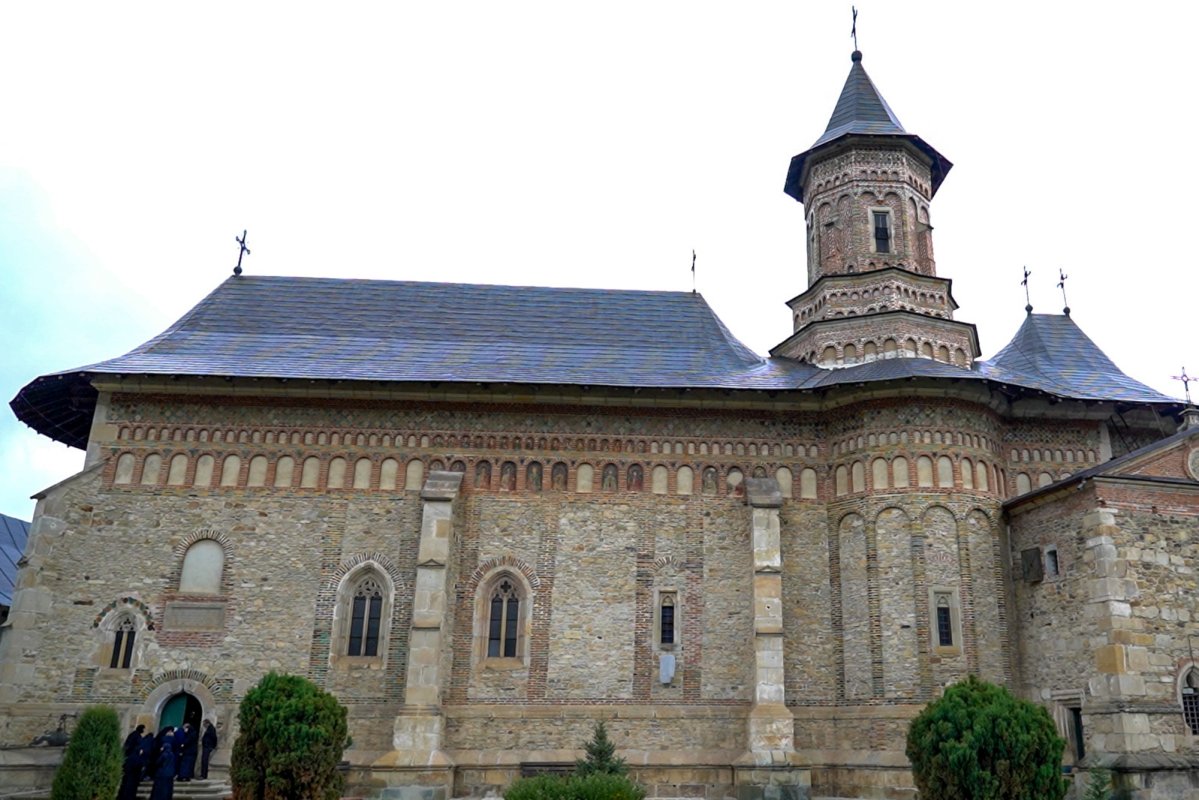 Tunel subteran din perioada domniei Sfântului Ștefan cel Mare descoperit la Mănăstirea Neamț 343180