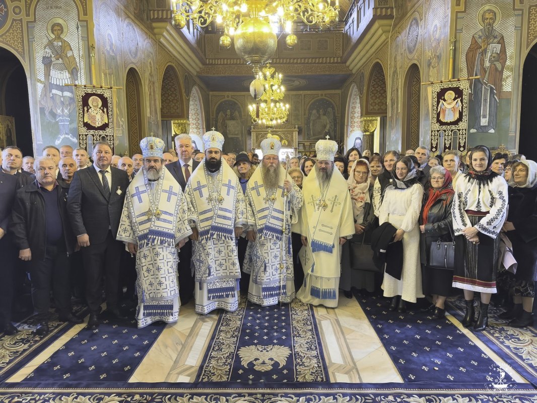 Sărbătoare la Catedrala Episcopală din Miercurea Ciuc 343269