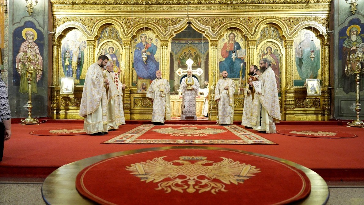 Liturghie arhierească în Catedrala Mitropolitană din Sibiu 343533