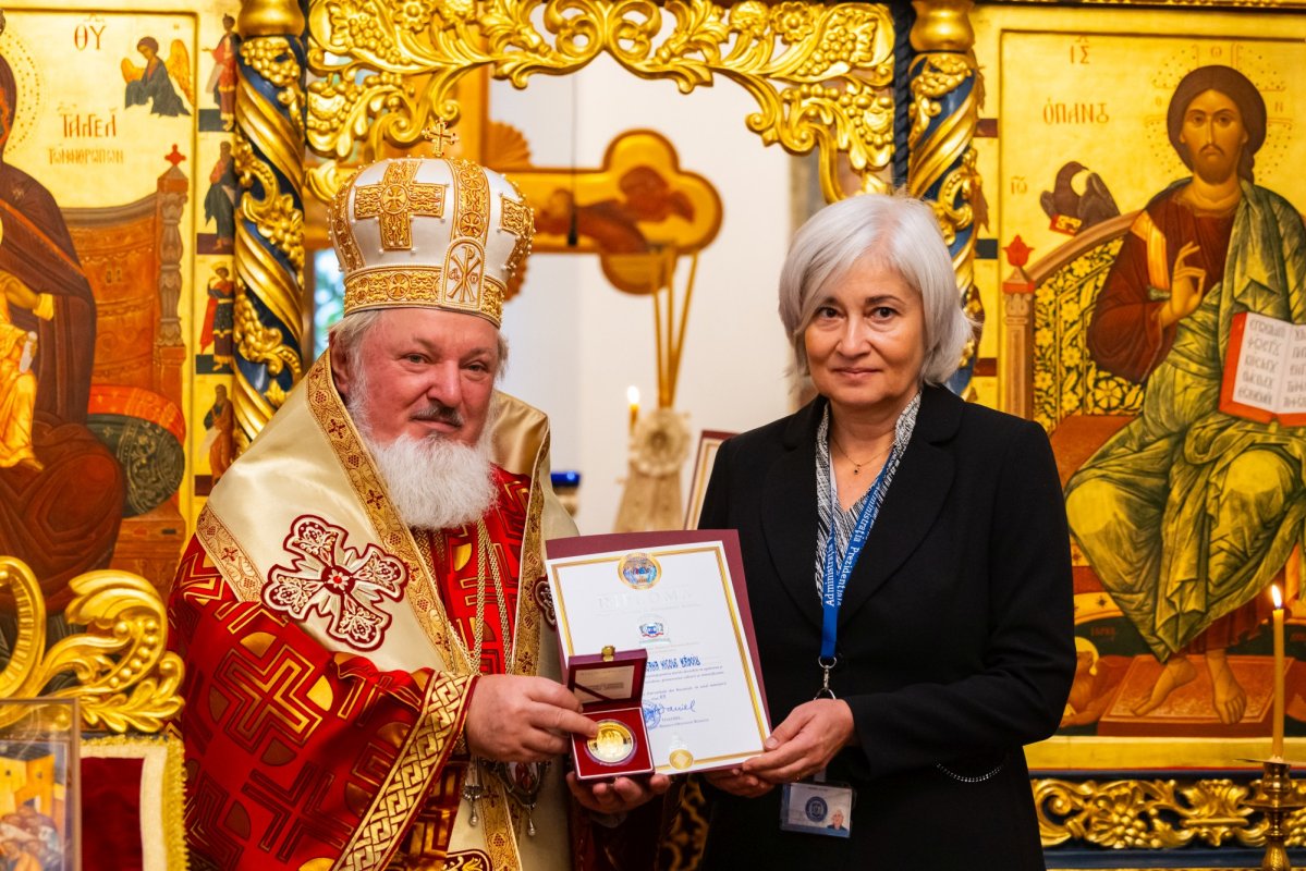 Biserica Palatului Cotroceni și-a cinstit ocrotitorii 343673