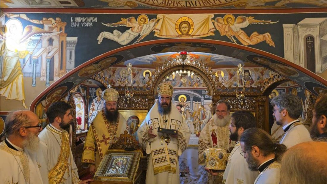 Moment de împlinire la Mănăstirea „Buna Vestire”-Rosiers 343636