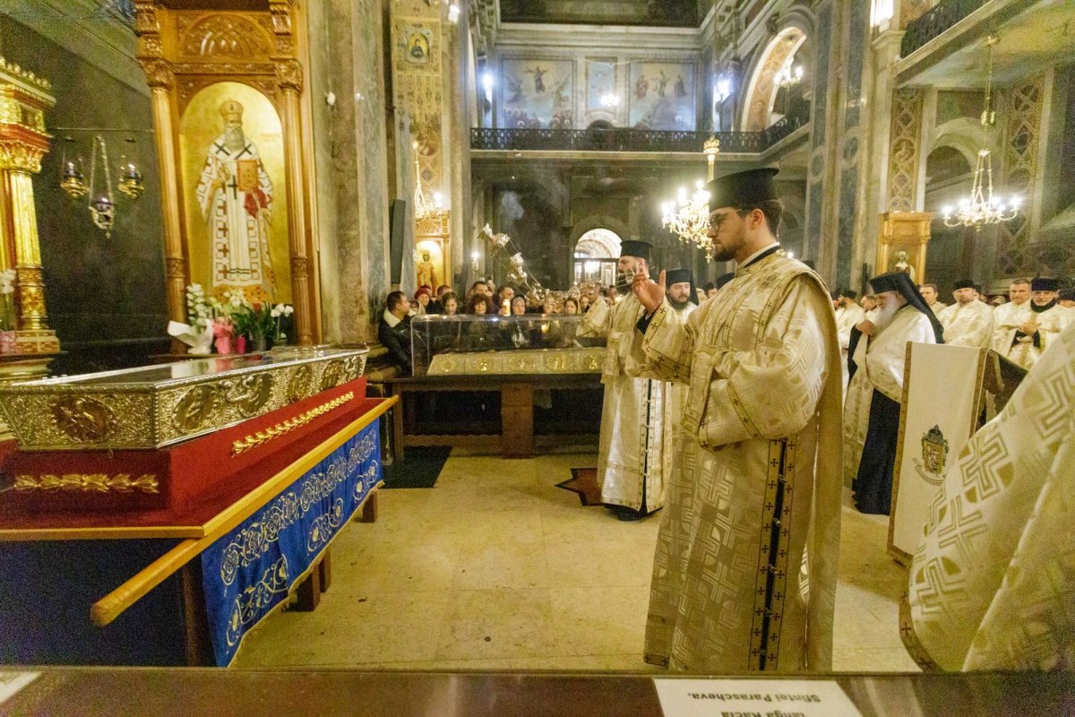 A început hramul Iașiului 343708