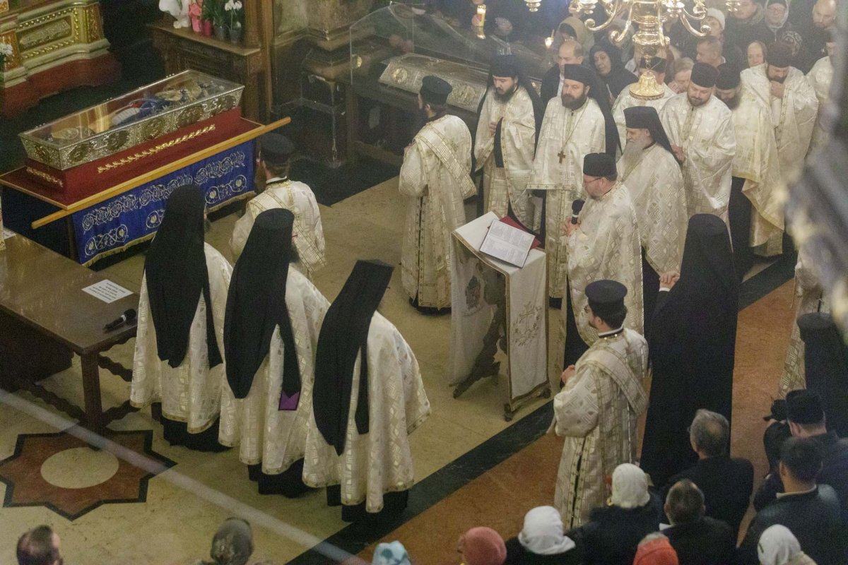 A început hramul Iașiului 343711