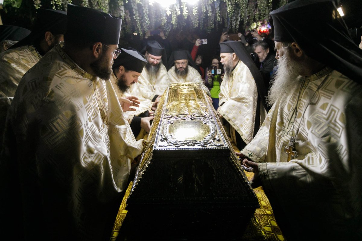 A început hramul Iașiului 343720