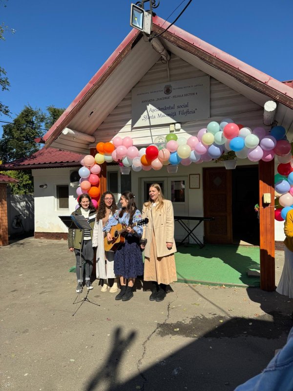 A treia ediție a serbării dedicate vârstnicilor la Cantina „Sfânta Filofteia” 343769