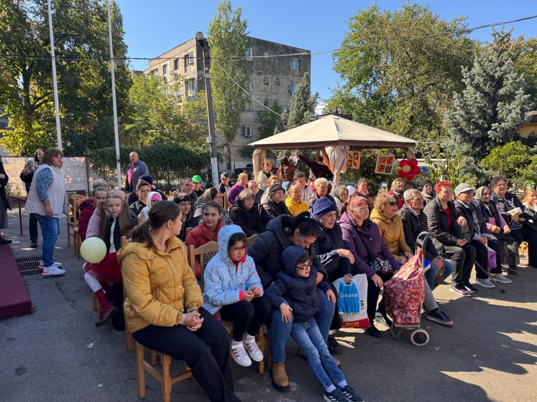 A treia ediție a serbării dedicate vârstnicilor la Cantina „Sfânta Filofteia” 343771