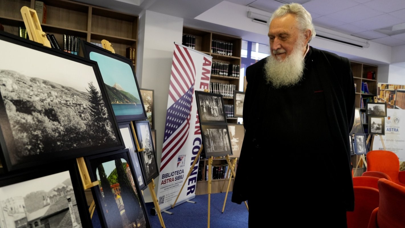 Expoziția „Sfântul Munte Athos şi Meteora acum 100 de ani”, la Biblioteca „Astra” din Sibiu 343746