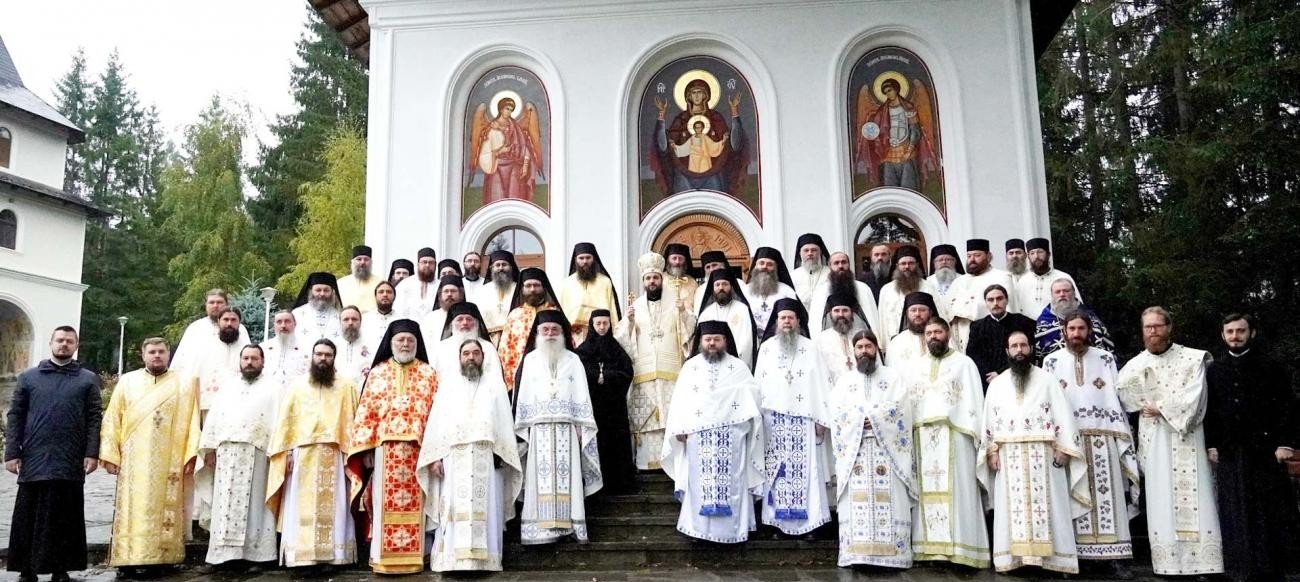 Cursuri pentru obținerea definitivatului pentru clericii monahi din Mitropolia Moldovei și Bucovinei 343834