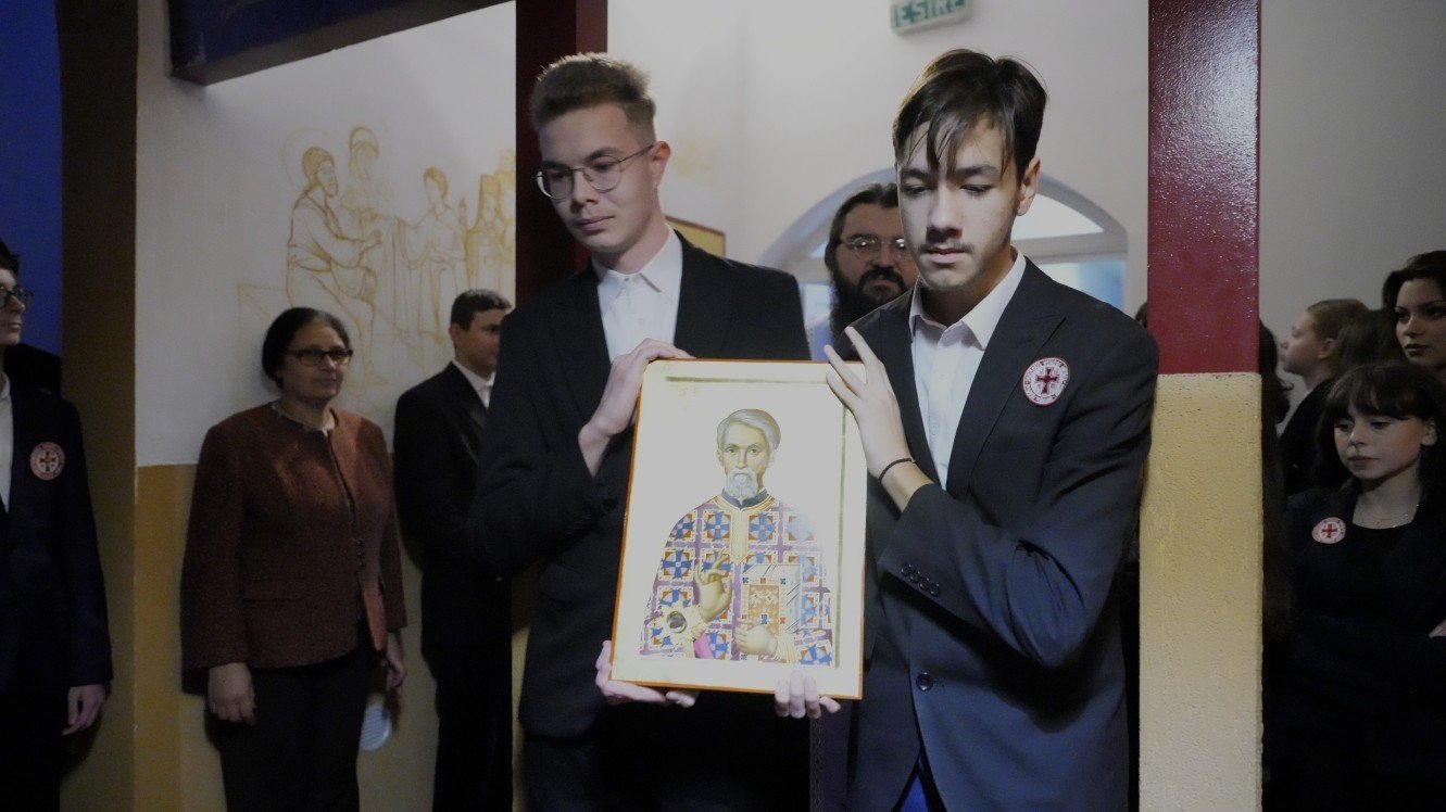 Icoană a Sfântului Dumitru Stăniloae adusă la Seminarul Teologic din Braşov 343808