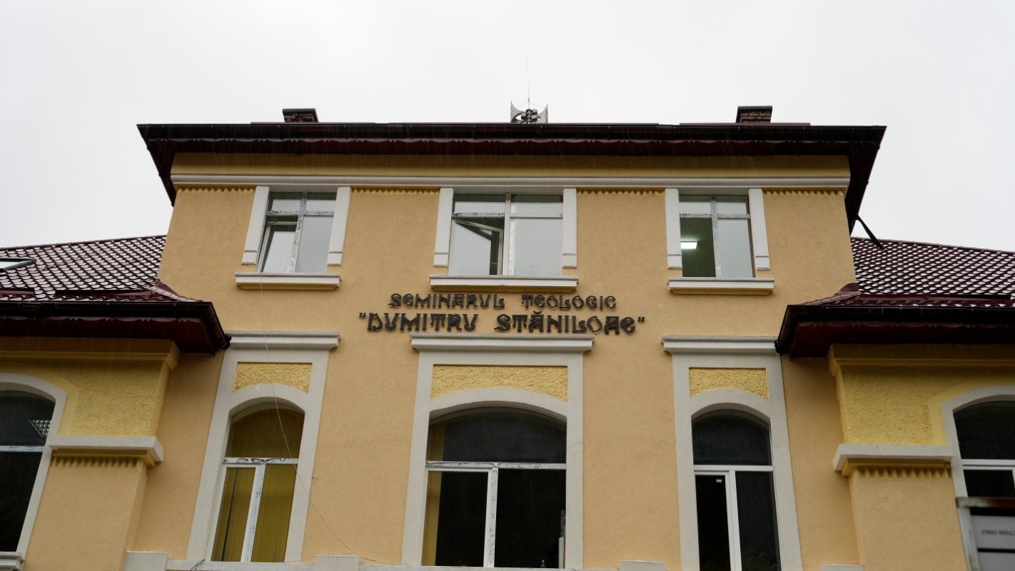 Icoană a Sfântului Dumitru Stăniloae adusă la Seminarul Teologic din Braşov 343823