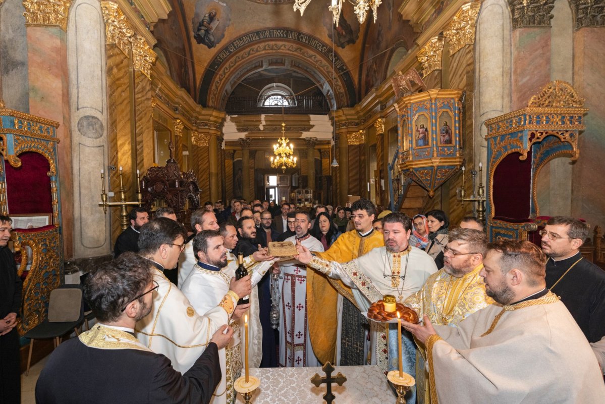 Revederea promoției 2005 a Facultății „Justinian Patriarhul” 343886