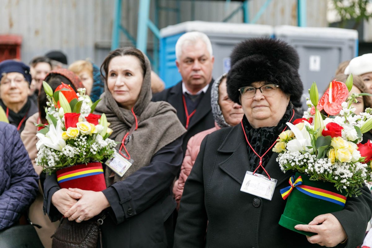 Biserica „Sfânta Vineri” din Iași, binecuvântată de doi ierarhi 344180