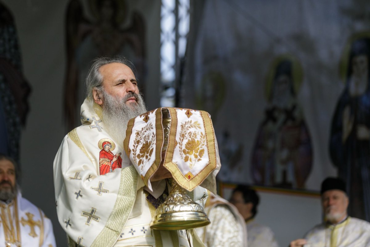 Biserica „Sfânta Vineri” din Iași, binecuvântată de doi ierarhi 344216