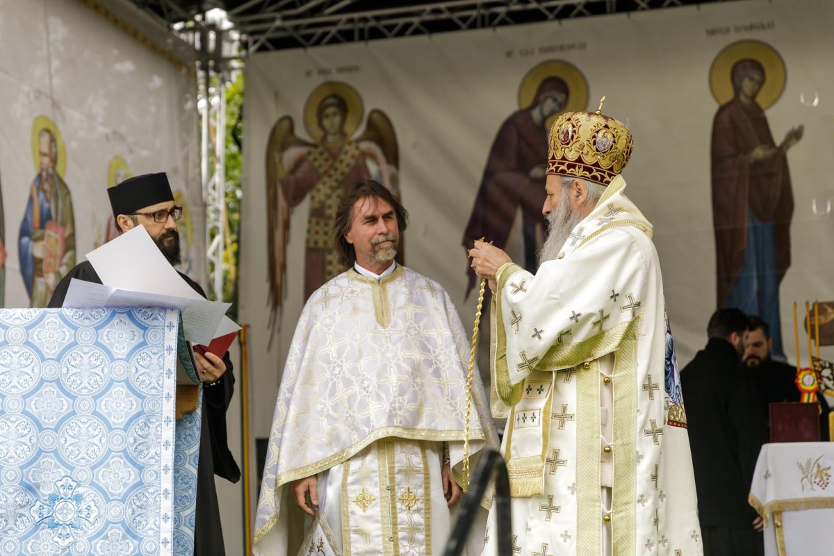 Biserica „Sfânta Vineri” din Iași, binecuvântată de doi ierarhi 344227