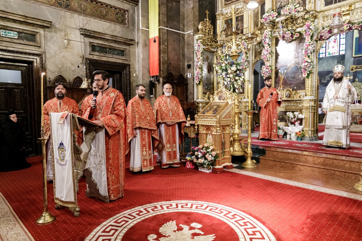 „Această credință, cu care vin smeriții și umilii pelerini și credincioși la Sfânta Parascheva, lucrează și este vie” 344262