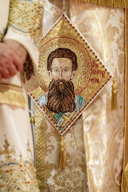 Doi ierarhi au slujit duminică Sfânta Liturghie la Iași, în a cincea zi a pelerinajului 344280