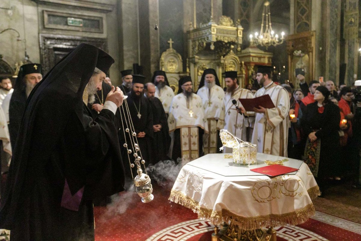 Moaștele Sfântului Grigorie Palama au sosit la Iași 344250