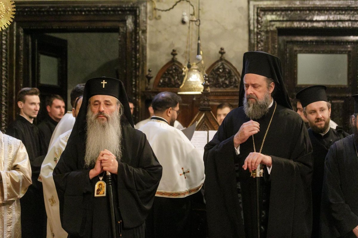 Moaștele Sfântului Grigorie Palama au sosit la Iași 344252