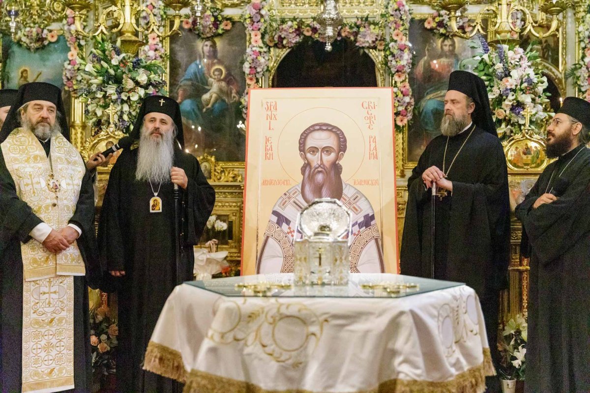 Moaștele Sfântului Grigorie Palama au sosit la Iași 344254