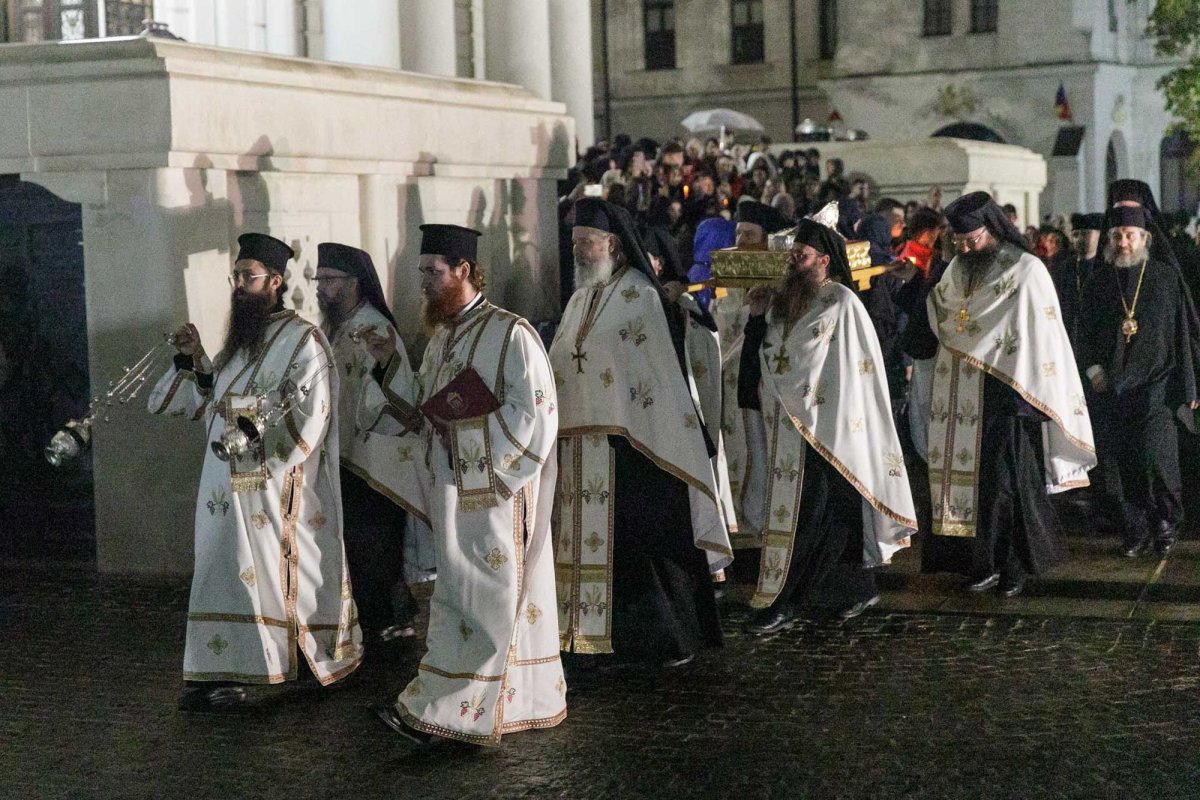Moaștele Sfântului Grigorie Palama au sosit la Iași 344257