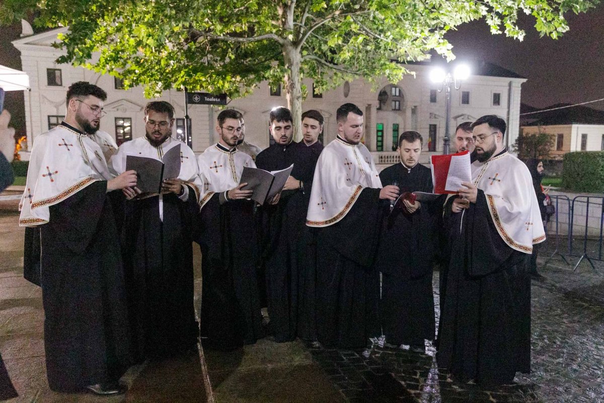 Moaștele Sfântului Grigorie Palama au sosit la Iași 344258