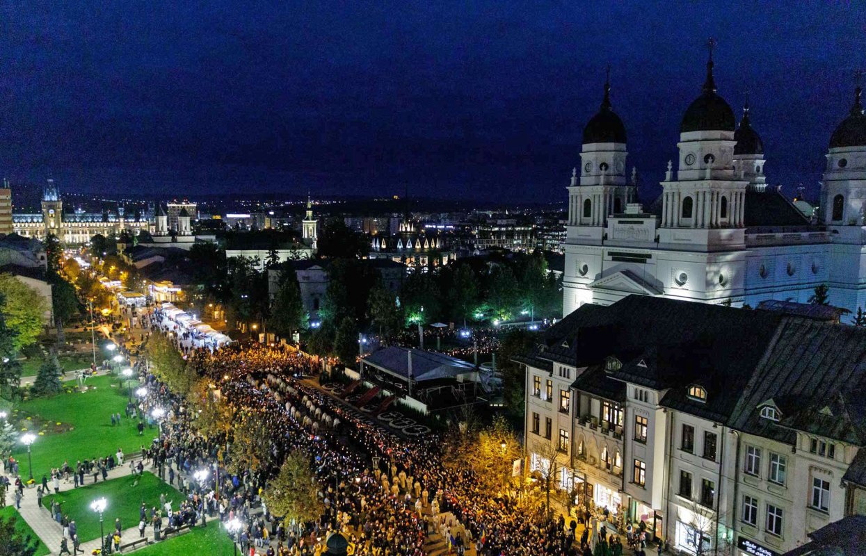 Sfânta Parascheva și Sfântul Grigorie Palama, purtați în rugăciune pe „Calea Sfinților” 344378