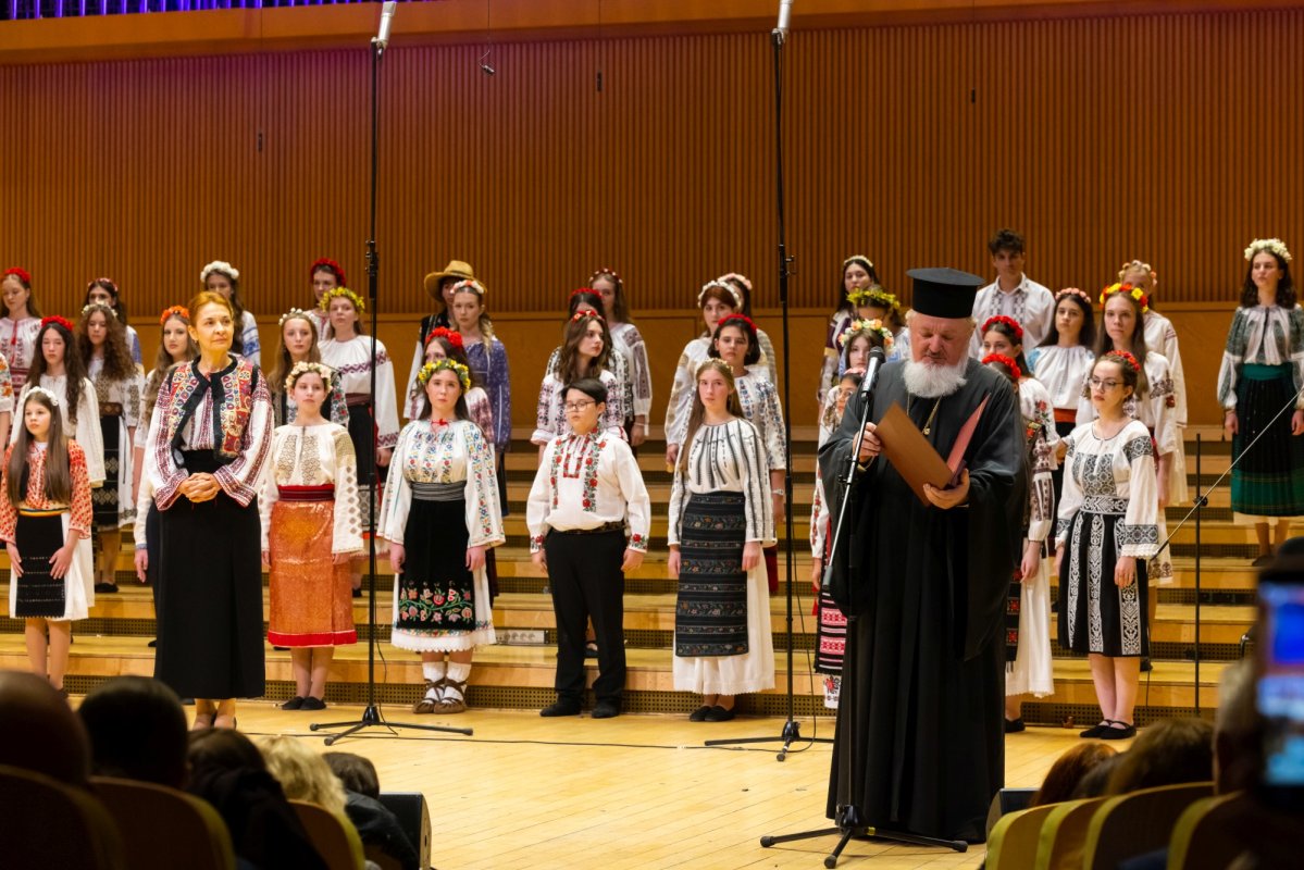 Corul „Symbol - Jean Lupu” la ceas aniversar 344407