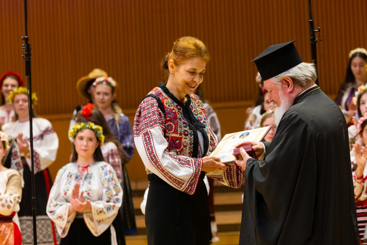 Corul „Symbol - Jean Lupu” la ceas aniversar 344408