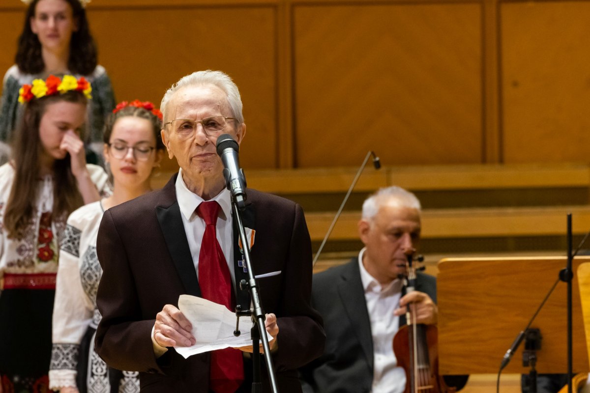 Corul „Symbol - Jean Lupu” la ceas aniversar 344409