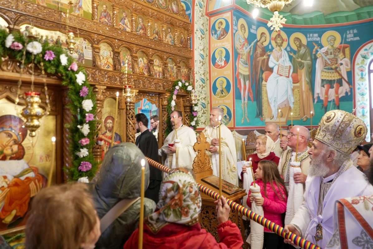 Sfântul Dumitru Stăniloae, ocrotitorul unei biserici din Brăila 344387