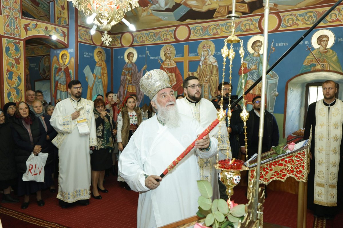 Veșmântul harului pentru o biserică din Dolj 344389