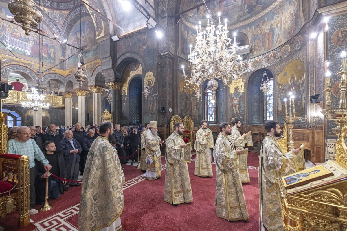 Hirotonie la Catedrala Patriarhală din București 344551