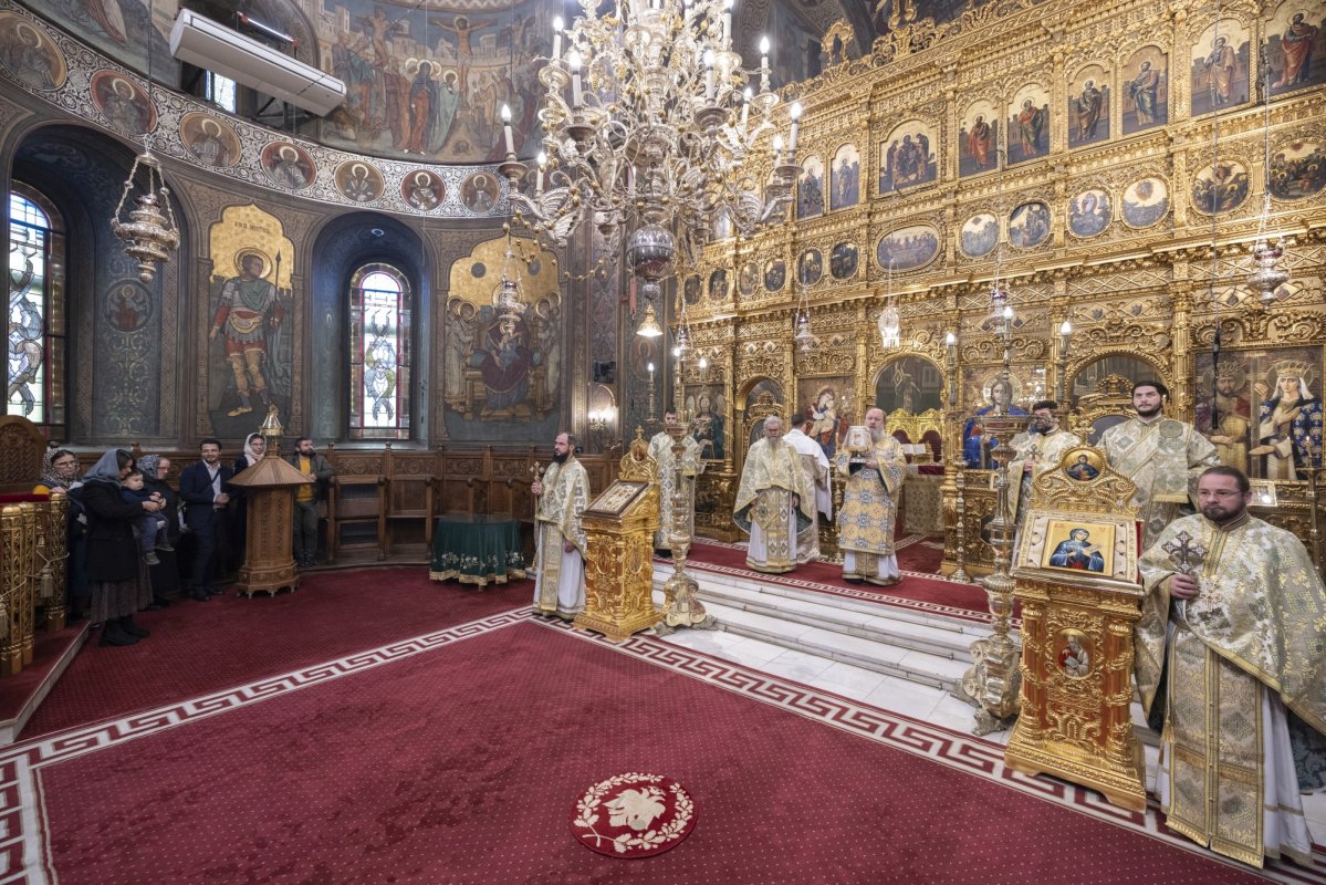 Hirotonie la Catedrala Patriarhală din București 344554