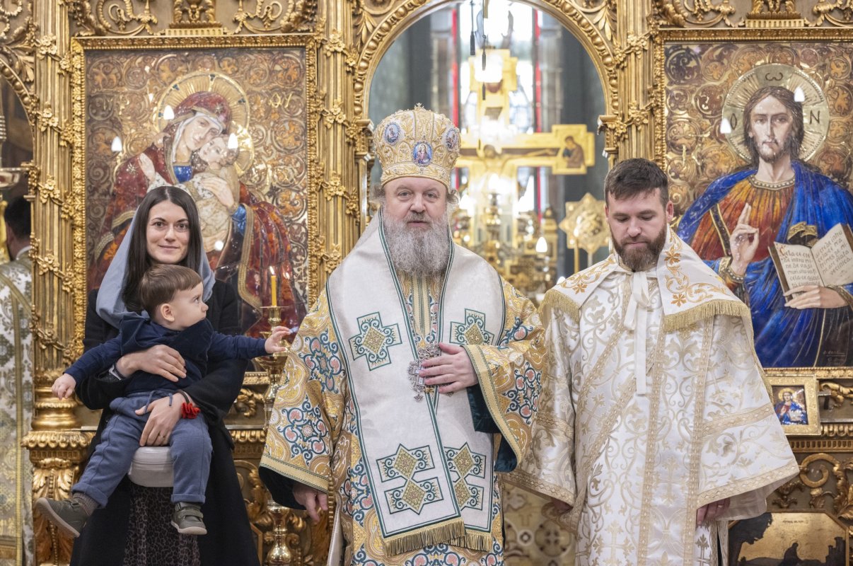 Hirotonie la Catedrala Patriarhală din București 344556