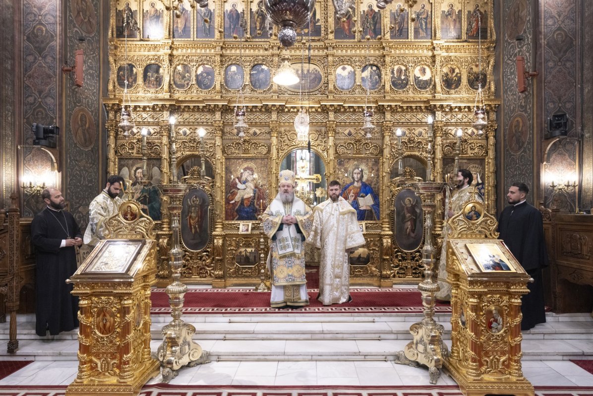 Hirotonie la Catedrala Patriarhală din București 344557