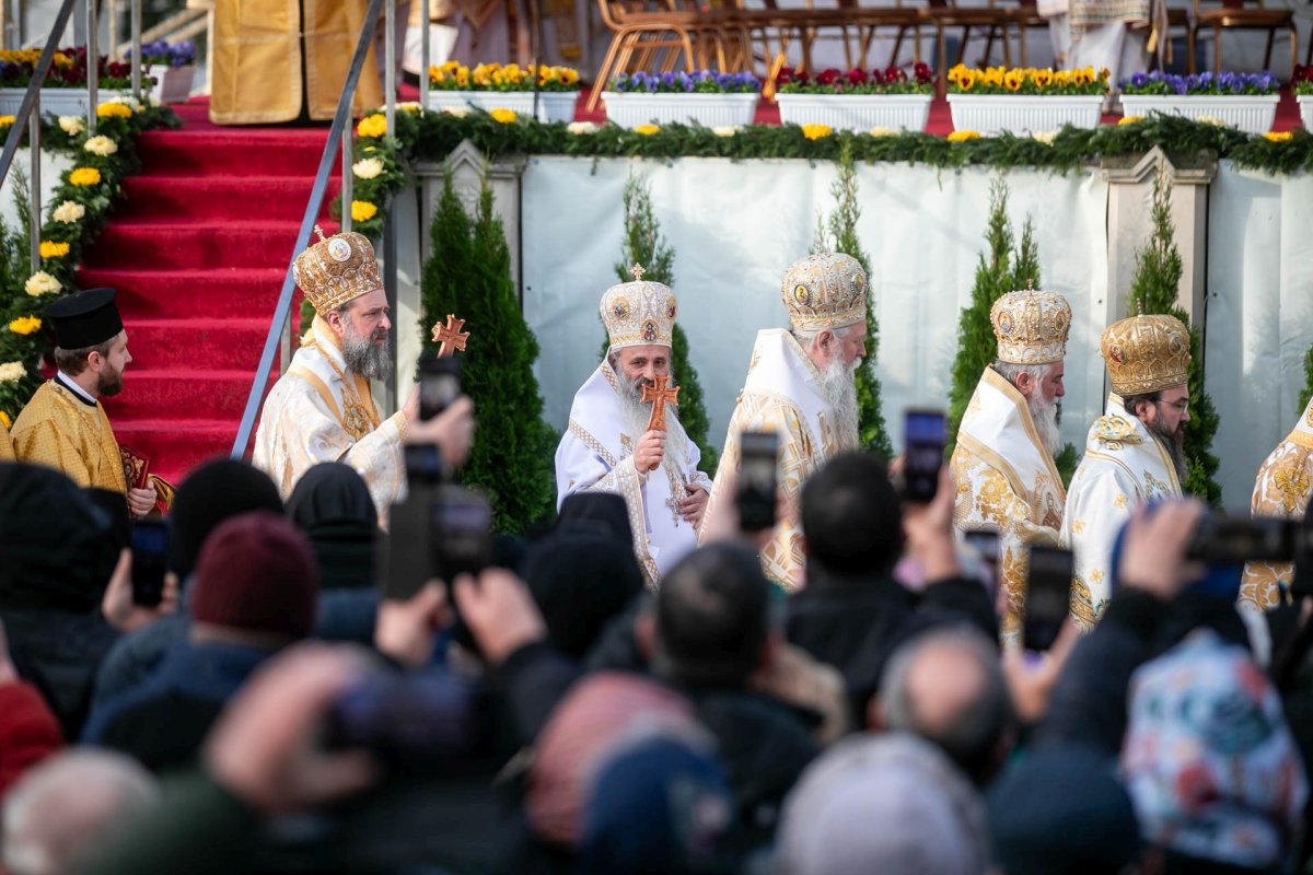 Peste 30.000 de suflete unite în rugăciune în capitala Moldovei 344496