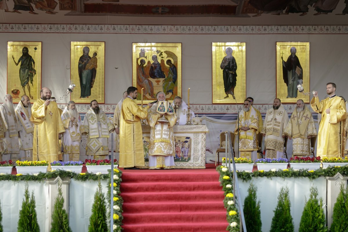 Peste 30.000 de suflete unite în rugăciune în capitala Moldovei 344509