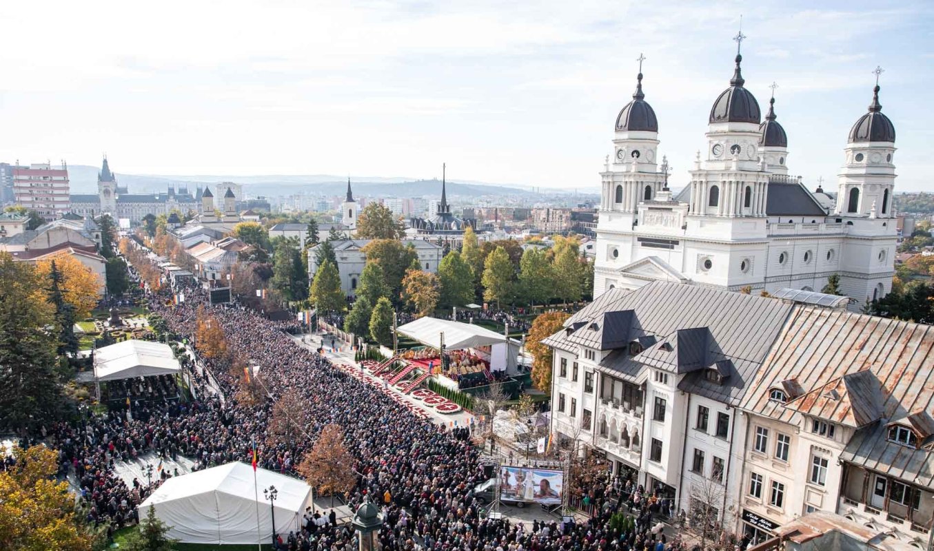 Peste 30.000 de suflete unite în rugăciune în capitala Moldovei 344511