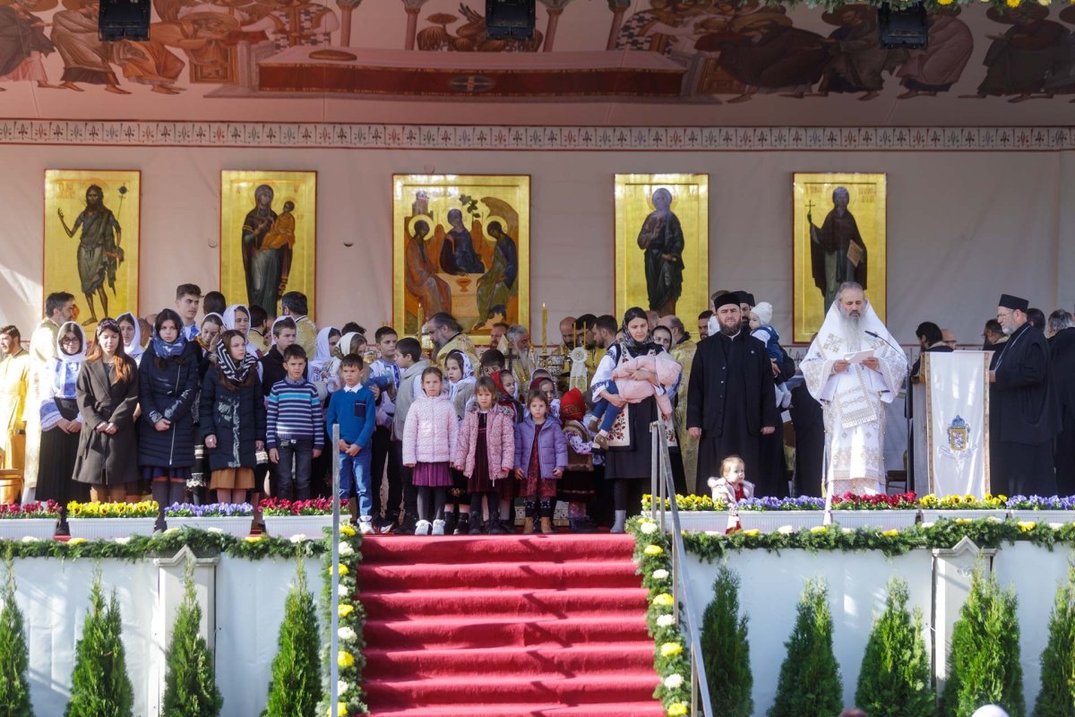 Peste 30.000 de suflete unite în rugăciune în capitala Moldovei 344512