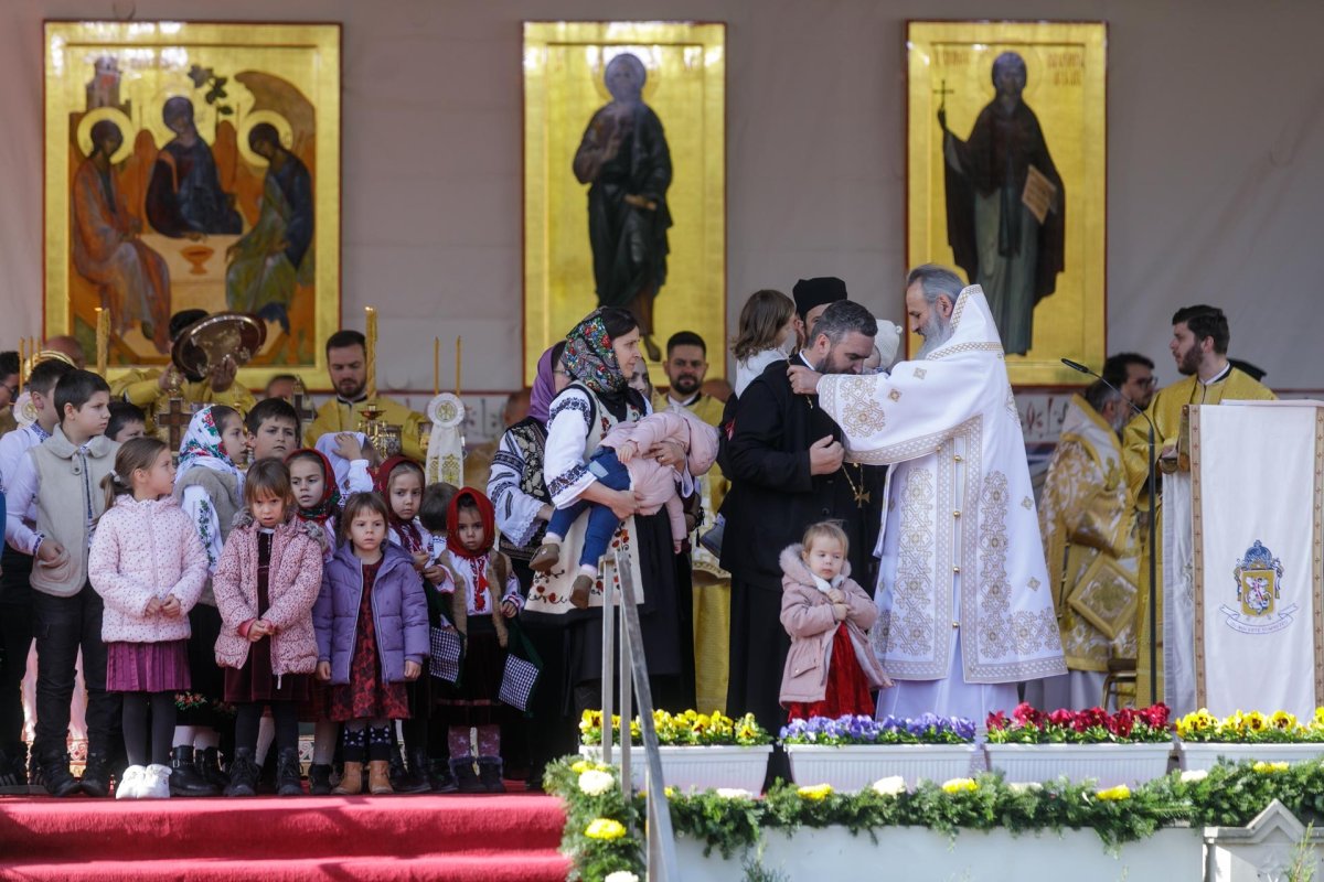 Peste 30.000 de suflete unite în rugăciune în capitala Moldovei 344513